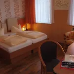 Arena Hotel 3*