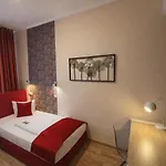 Hotel Arena 3*